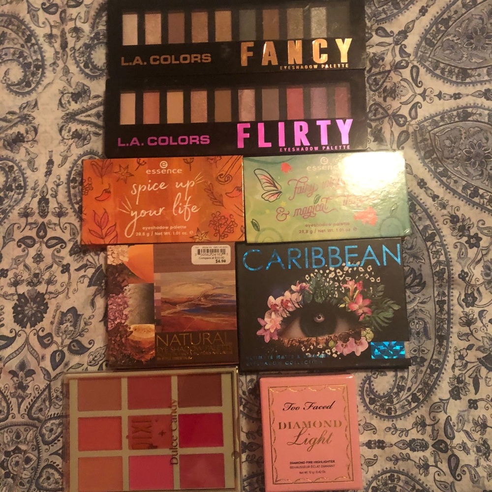 Makeup bundle